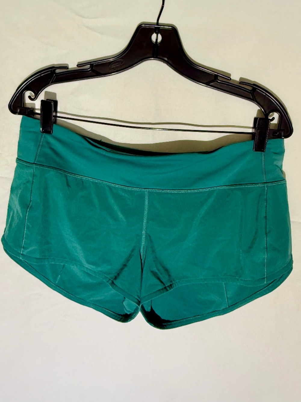 Lululemon Speed Up Low-Rise Lined Short - Size 8